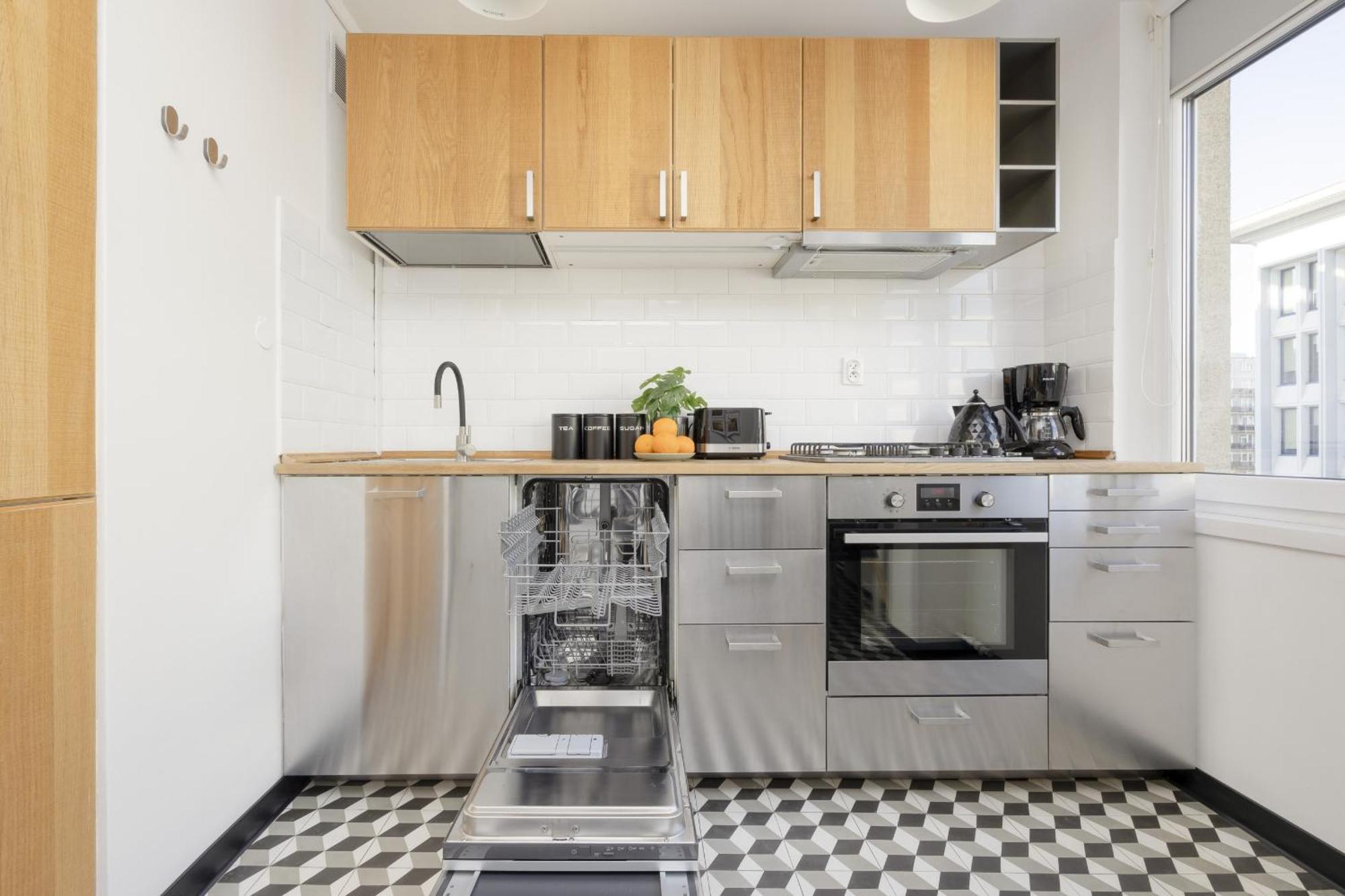 Butas Elegant Grey Wspolna Srodmiescie In By Renters
